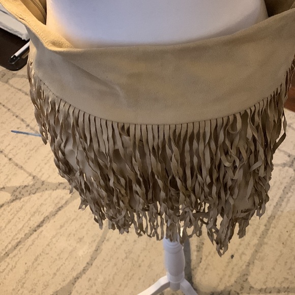 Tan fringe skirt - Picture 4 of 8
